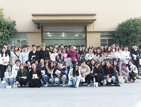 推進(jìn)人才培養(yǎng)新模式，浙大學(xué)子走進(jìn)勇電參觀學(xué)習(xí)