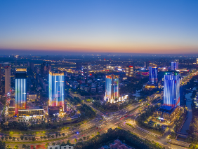 紅動潮城！勇電城市級燈光智控平臺助力海寧演繹時代精彩
